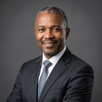 Dr. Stuart Robinson